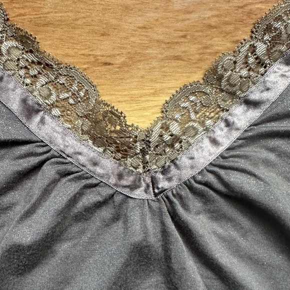 Express Lace Cami - Picture 3 of 7